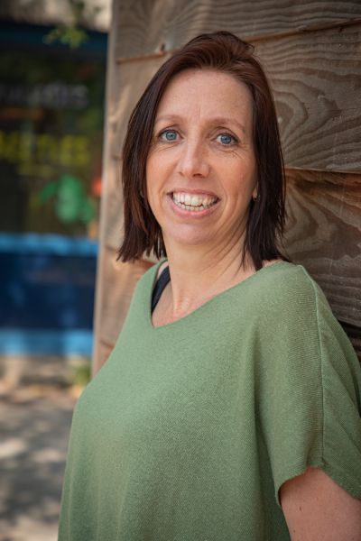 van den Bosch, Esther